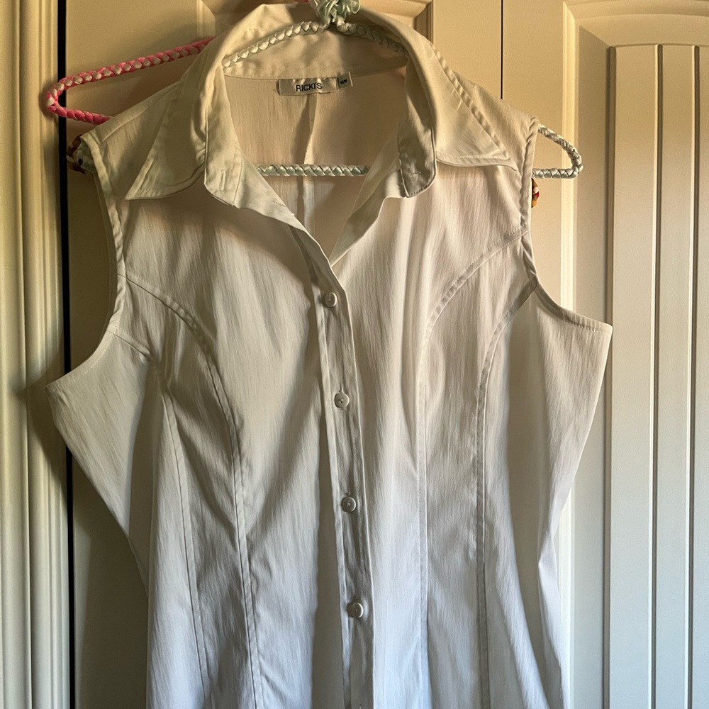 Ricki’s Collared Short